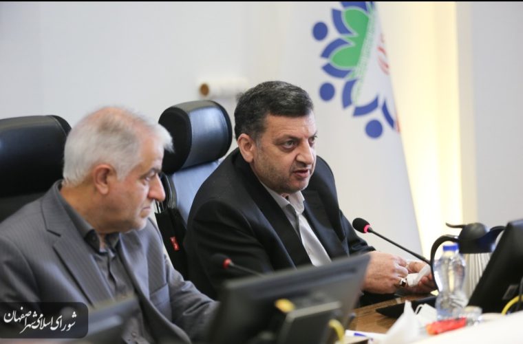 همکاری مدیریت شهری و راهور برای کنترل ترافیک اول مهر ضروری است. همکاری مدیریت شهری و راهور برای کنترل ترافیک اول مهر ضروری است.