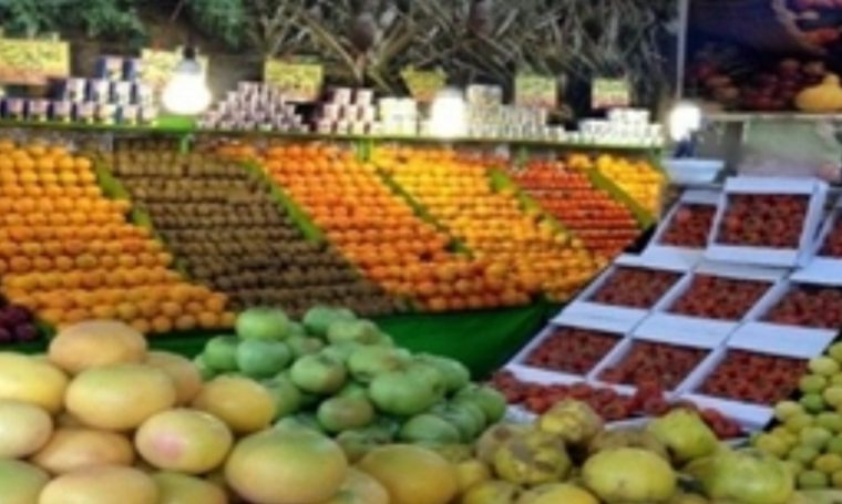 تعزیرات حکومتی اصفهان گرانفروشی میوه را با جزای نقدی سنگین مجازات کرد تعزیرات حکومتی اصفهان گرانفروشی میوه را با جزای نقدی سنگین مجازات کرد