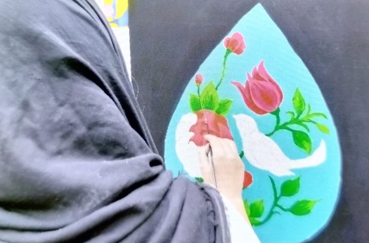 نصب ۱۳۵ کارت پستال در شهر ویژه میلاد حضرت زهرا(س) و امام علی(ع)