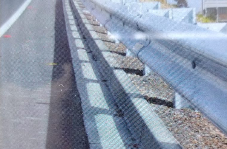 استفاده از گاردریل دوموجی استاندارددر بزرگراهها برای کاهش خطر سوانح استفاده از گاردریل دوموجی استاندارددر بزرگراهها برای کاهش خطر سوانح