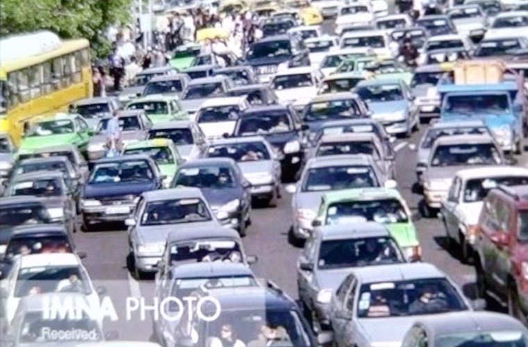 آغازفعالیت همیاران پلیس برای کنترل ترافیک شهر از ۱۴اسفندماه آغازفعالیت همیاران پلیس برای کنترل ترافیک شهر از ۱۴اسفندماه