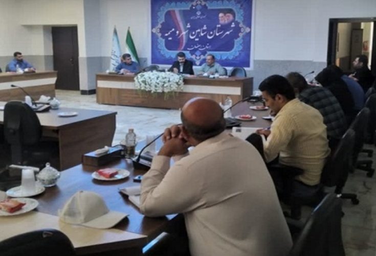 برگزاری جلسه مدیریت بحران با محوریت پیشگیری و مقابله با بیماری های تب کریمه کنگو و هاری در شهرستان شاهین شهرو میمه
