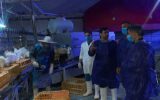 بازدید معاون فرماندار و رئیس شبکه دامپزشکی شهرستان نجف آباد از کشتارگاه طیور این شهرستان بازدید معاون فرماندار و رئیس شبکه دامپزشکی شهرستان نجف آباد از کشتارگاه طیور این شهرستان