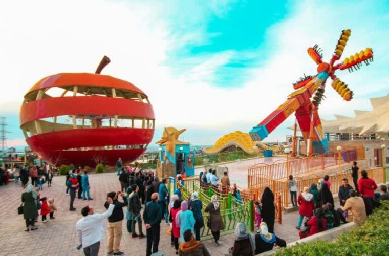 تخفیف ۵۰ درصدی ابرسازه‌های تفریحی ویژه نوعروس و دامادها