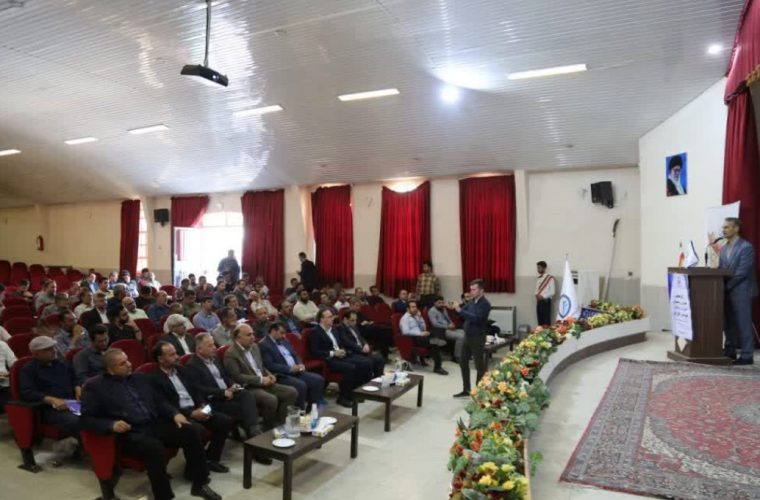 برگزاری گردهمایی مدیران و مسئولان شهری و روستایی شهرستان فلاورجان برگزاری گردهمایی مدیران و مسئولان شهری و روستایی شهرستان فلاورجان