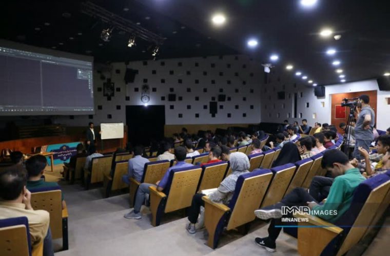 همکاری شهرداری با اداره فنیوحرفهای استان در برگزاری کلاسهای آموزشی همکاری شهرداری با اداره فنیوحرفهای استان در برگزاری کلاسهای آموزشی