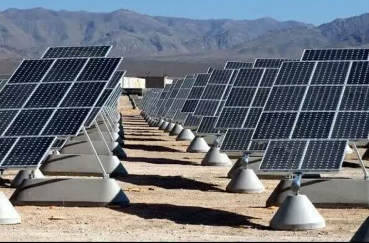 احداث نیروگاه خورشیدی با ظرفیت ۲۰ کیلو وات در فرهنگ‌سرای موعود