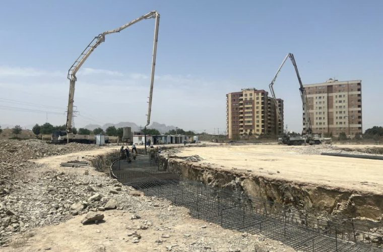 بازار گل‌های آپارتمانی و باغ و باغچه در حال احداث است