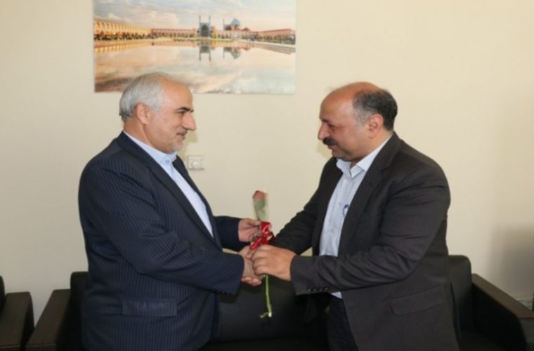 دیدار مدیر مخابرات اصفهان با کارکنان مدیریت فناوری اطلاعات دیدار مدیر مخابرات اصفهان با کارکنان مدیریت فناوری اطلاعات