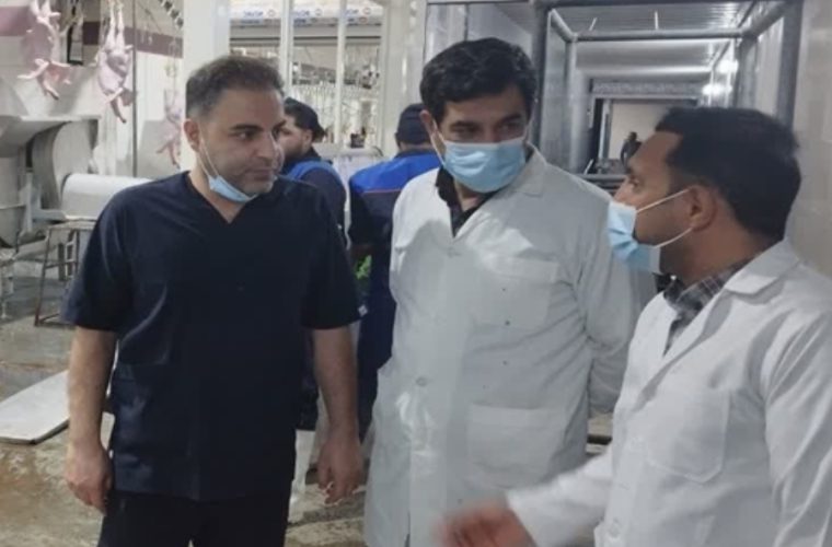 بازدید سرزده معاون اداره نظارت بر بهداشت عمومی و مواد غذایی اداره کل دامپزشکی استان از کشتارگاه طیور شهرستان نجف آباد