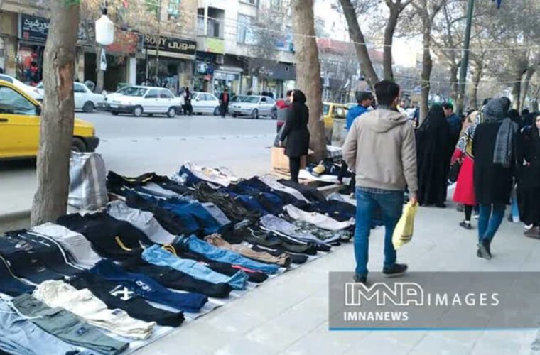 شناسایی و ساماندهی ۵۹ دستفروش در منطقه ۵ شناسایی و ساماندهی ۵۹ دستفروش در منطقه ۵