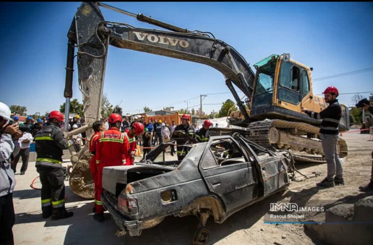 برگزاری دومین مانور امداد و نجات در عمق ۲۶ متری زمین