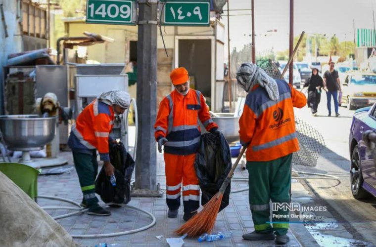 نظافت ۲ میلیون و ۵۲۰ هزار متر مربع از معابر کربلا توسط خادمان اصفهانی