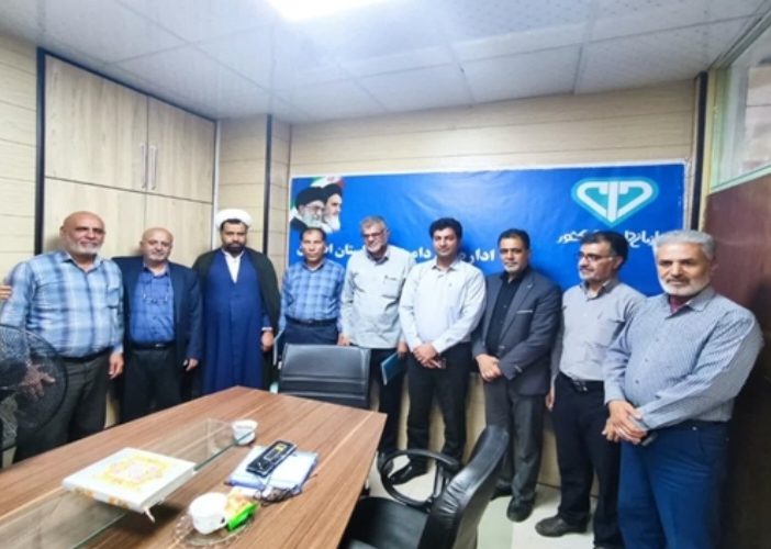 تجلیل از دو تن از ایثارگران دفاع مقدس در اداره کل دامپزشکی استان اصفهان