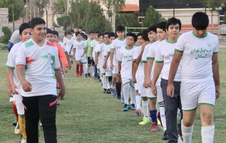 فعالیت مدرسه فوتبال شهرداری آبادان آغاز شد