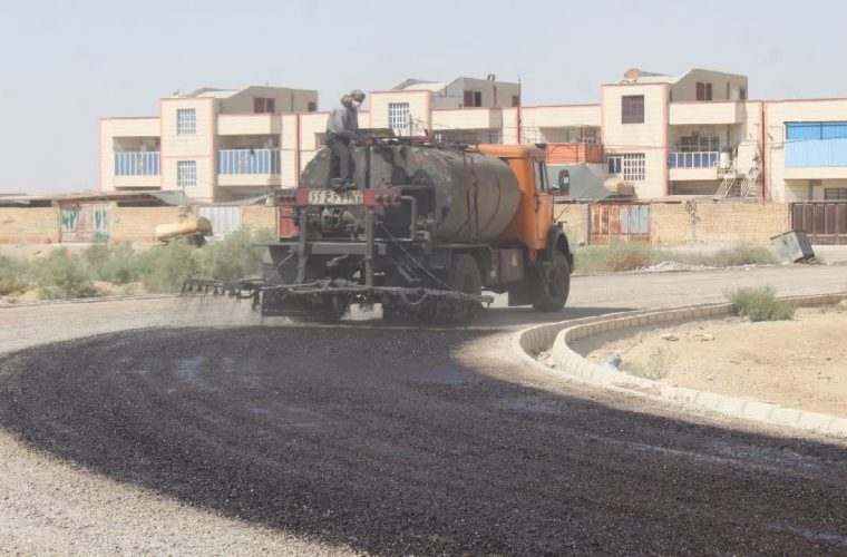 ادامه عملیات بهسازی معابر مسکن مهر جنوبی توسط شهرداری هندیجان ادامه عملیات بهسازی معابر مسکن مهر جنوبی توسط شهرداری هندیجان