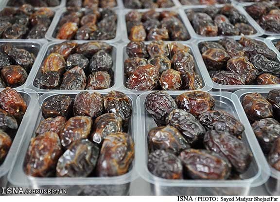 خرید بیش از ۳۸۰۰ هزار تن خرما در خرمشهر خرید بیش از ۳۸۰۰ هزار تن خرما در خرمشهر