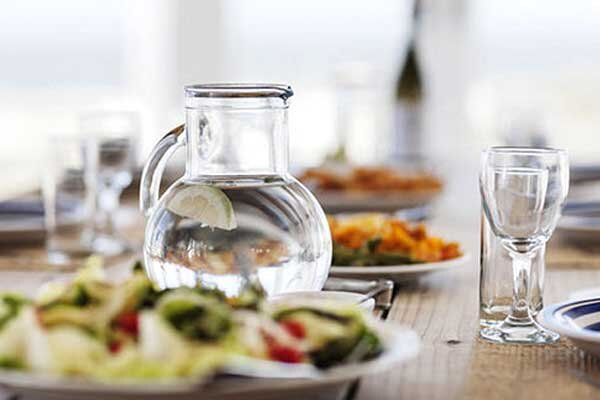 نکاتی برای مدیریت مصرف آب در تهیه غذای خانواده نکاتی برای مدیریت مصرف آب در تهیه غذای خانواده