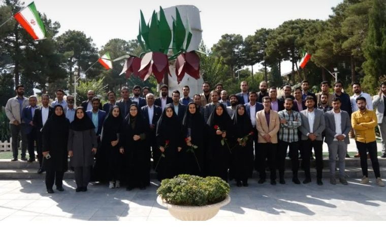 کارشناسان روابط عمومی نواحی و مناطق آموزش و پرورش استان اصفهان از هلدینگ پتروپالایش اصفهان بازدید کردند