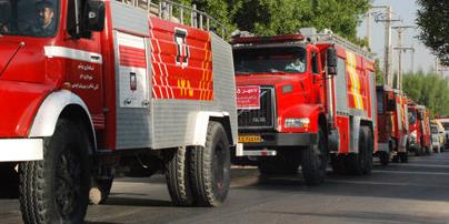 سه دستگاه خودروی آتش‌نشانی برای شهرداری آبادان پس از ۱۸ سال خریداری شد / تجهیز و تامین وسایل ایمنی آتش‌نشانان بسیار ضروری و در دستور کار قرار دارد