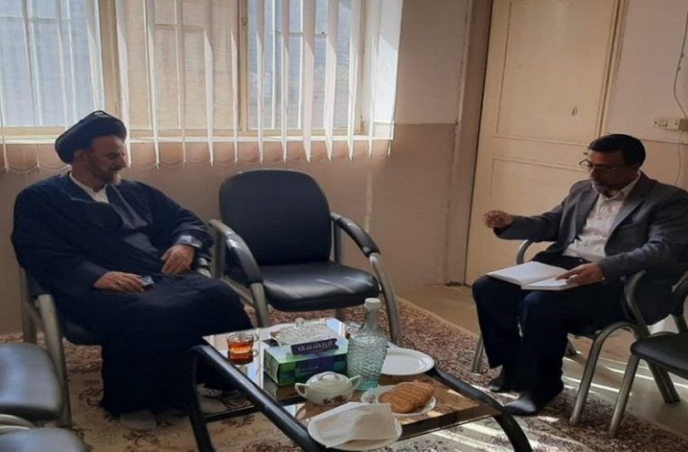 دیدار رئیس مخابرات آران و بیدگل با ائمه جمعه ابوزیدآباد و سفیدشهر