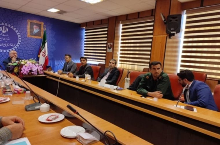 برگزاری جلسه ستاد پیشگیری از بیماری آنفلوانزای فوق حاد پرندگان در شهرستان تیران و کرون برگزاری جلسه ستاد پیشگیری از بیماری آنفلوانزای فوق حاد پرندگان در شهرستان تیران و کرون