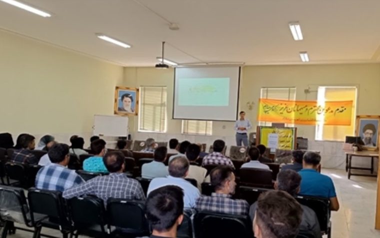 برگزاری کلاس آموزشی آشنایی با بیماری های زنبور عسل در شهرستان مبارکه برگزاری کلاس آموزشی آشنایی با بیماری های زنبور عسل در شهرستان مبارکه