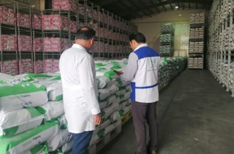 کارخانجات تولید شیرخشک شهرستان نجف آباد مقصد نهایی روزانه ۴۵۰ تن شیر خام دامداری های استان اصفهان