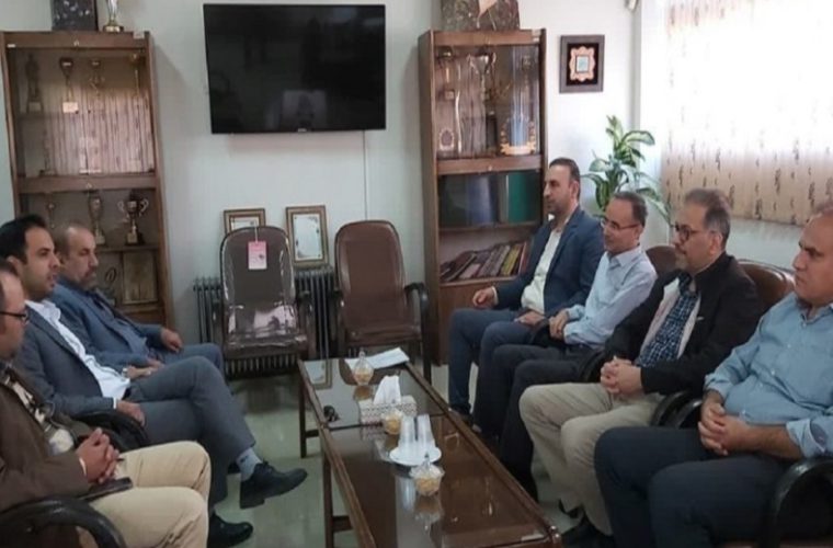 جلسه مدیر مخابرات خمینی‌ شهر با شهردار کوشک