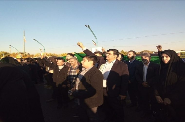 حضور کارکنان مخابرات منطقه اصفهان در اجتماع عظیم مردمی حمایت از کودکان و مردم مظلوم غزه حضور کارکنان مخابرات منطقه اصفهان در اجتماع عظیم مردمی حمایت از کودکان و مردم مظلوم غزه