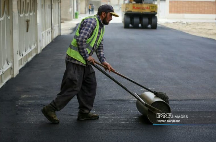 رشد ۲۸۶ درصدی بودجه اجرای عملیات روکش و ترمیم آسفالت در مناطق