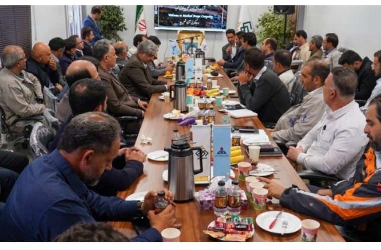 تجلیل از بلندهمتان پروژه انتقال کارگاه مرکزی تعمیرات تجلیل از بلندهمتان پروژه انتقال کارگاه مرکزی تعمیرات