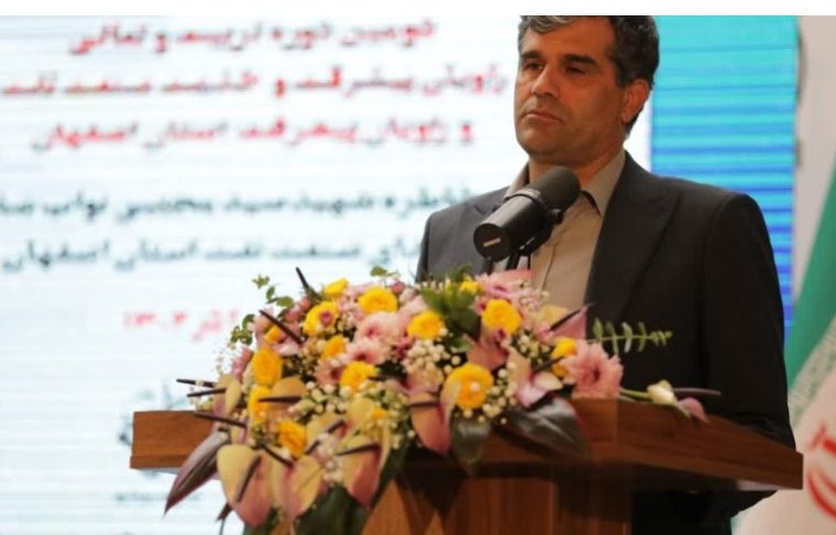 افزایش تولید بنزین پتروپالایشگاه اصفهان به ۱۷ میلیون لیتر در روز با تکمیل طرحهای توسعه ای