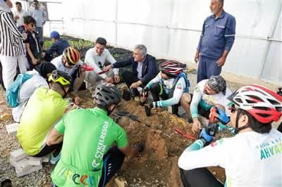کاشت هسته ای هزاران نهال در گلخانه های نفت و گاز مارون کاشت هسته ای هزاران نهال در گلخانه های نفت و گاز مارون