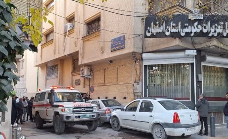 شهدا راه نشان می دهند شهدا راه نشان می دهند