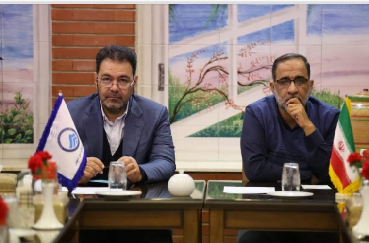 تحلیل هیدرولیکی لحظه ای و پایش آنلاین فشار شبکه توزیع آب اصفهان