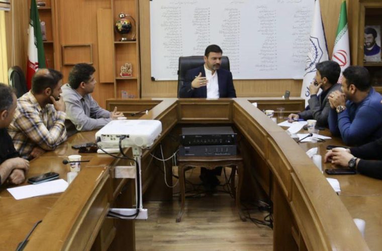 همه باید برای سربلندی آبادان در کنار هم قرار گیریم و تلاش کنیم