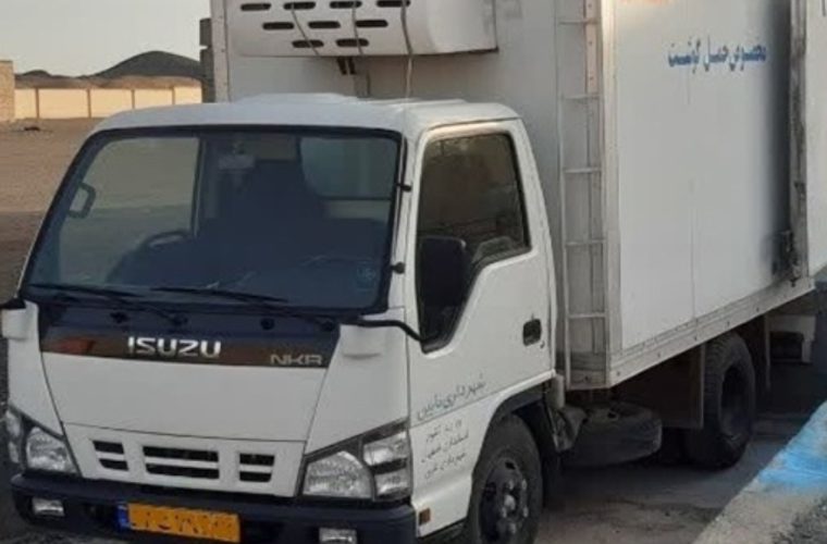 نظارت بهداشتی بر کشتار ۸۲۰۰ راس دام سبک و سنگین در کشتارگاه دام شهرستان نائین