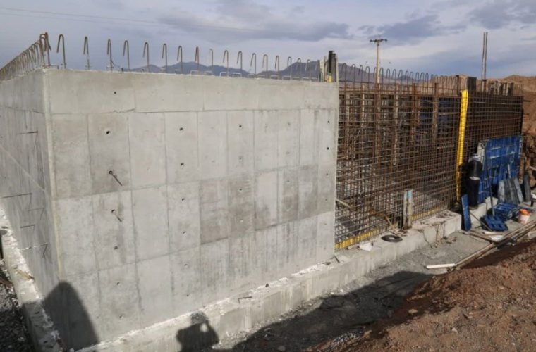 احداث ۱۰۰۰ متر مکعب مخزن در روستاهای نطنز احداث ۱۰۰۰ متر مکعب مخزن در روستاهای نطنز