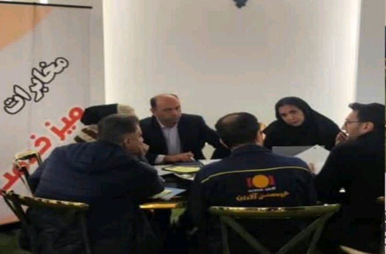 برپایی میز خدمت مخابرات اصفهان در شهرک صنعتی جی برپایی میز خدمت مخابرات اصفهان در شهرک صنعتی جی