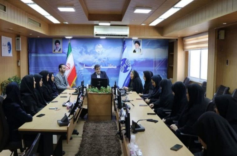 تجلیل از بانوان حوزه های ستادی مخابرات اصفهان تجلیل از بانوان حوزه های ستادی مخابرات اصفهان