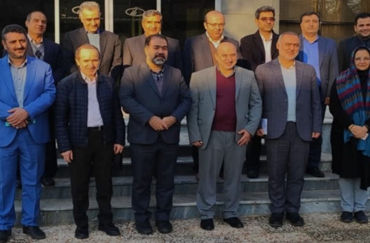 بازدید تخصصی استاندار اصفهان و هیئت همراه از موسسه تحقیقات واکسن و سرم سازی رازی