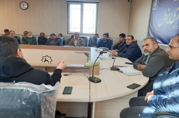 برگزاری کلاس آموزشی پیشگیری و مقابله با بیماری های مشترک بین انسان و دام در شهرستان آران و بیدگل