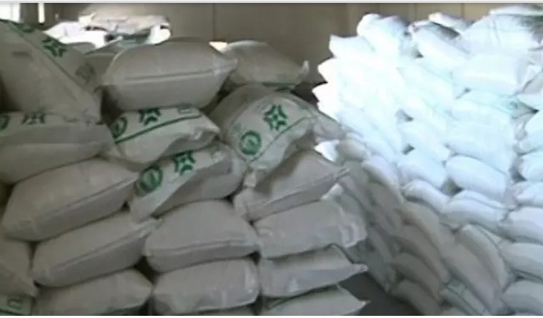 نگهداری ۲۰ تن شکر دولتی خارج از ضوابط تعیینی