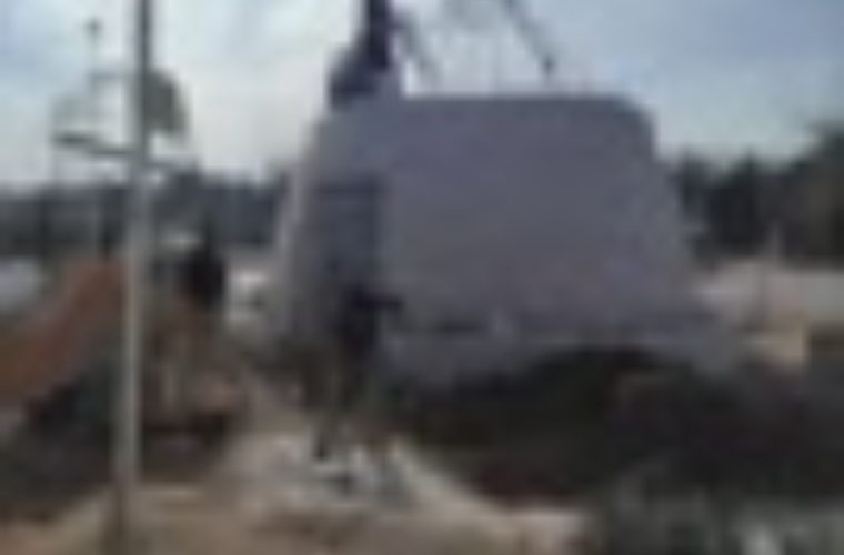 ساخت مجموعه سازه‌های خشتی ویژه مسافران در باغ فدک