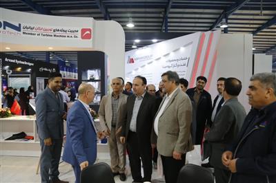 مدیرعامل نفت و گاز مارون از نمایشگاه چهاردهم بازدید کرد مدیرعامل نفت و گاز مارون از نمایشگاه چهاردهم بازدید کرد