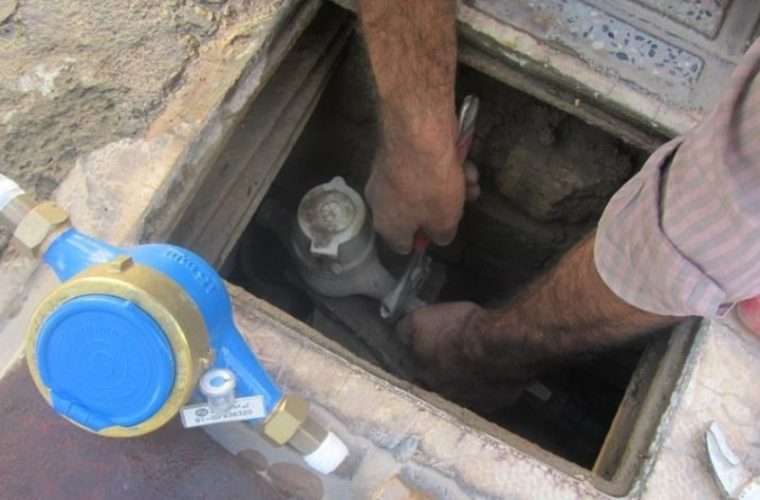 نصب ۱۳۸ فقره انشعاب آب و فاضلاب در آبفا منطقه ۵