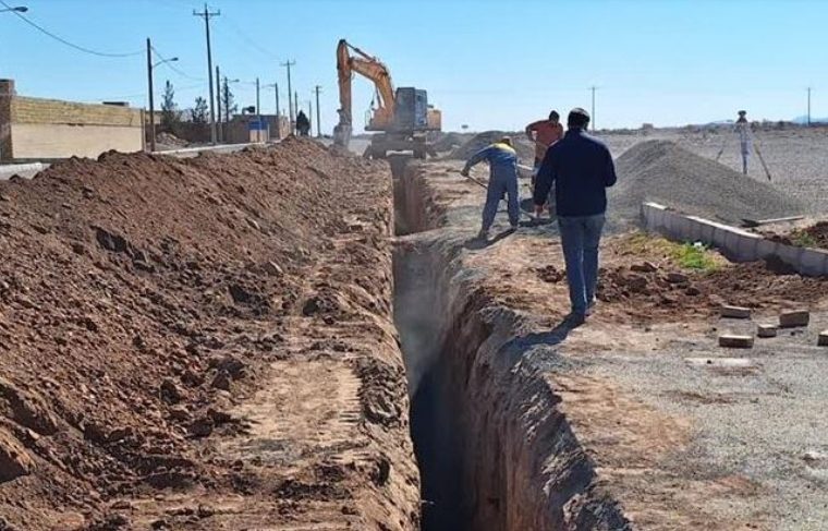 ۳۲۰۰متر توسعه شبکه فاضلاب در نایین ۳۲۰۰متر توسعه شبکه فاضلاب در نایین