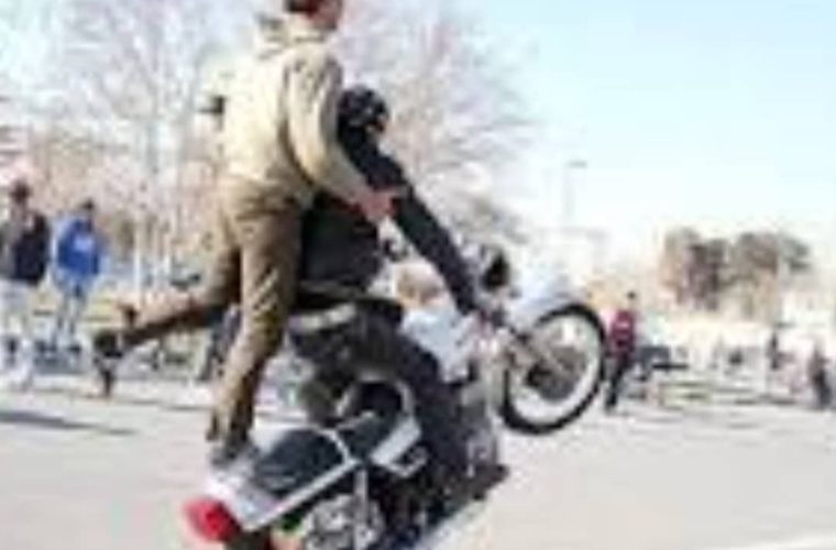 موتورسواران جولانگاه پیاده راه ها موتورسواران جولانگاه پیاده راه ها