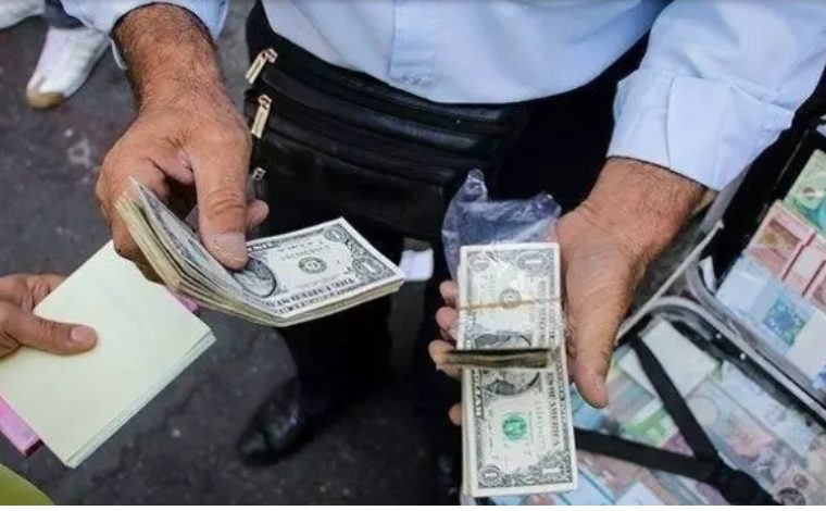 محکومیت دلال ارزی غیر مجاز در اصفهان